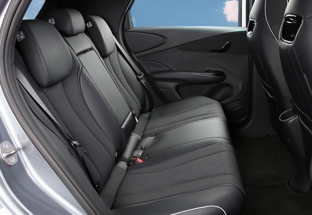 acientos traseros BYD Sealion 5 DMI